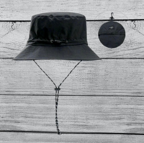 BUCKET HAT